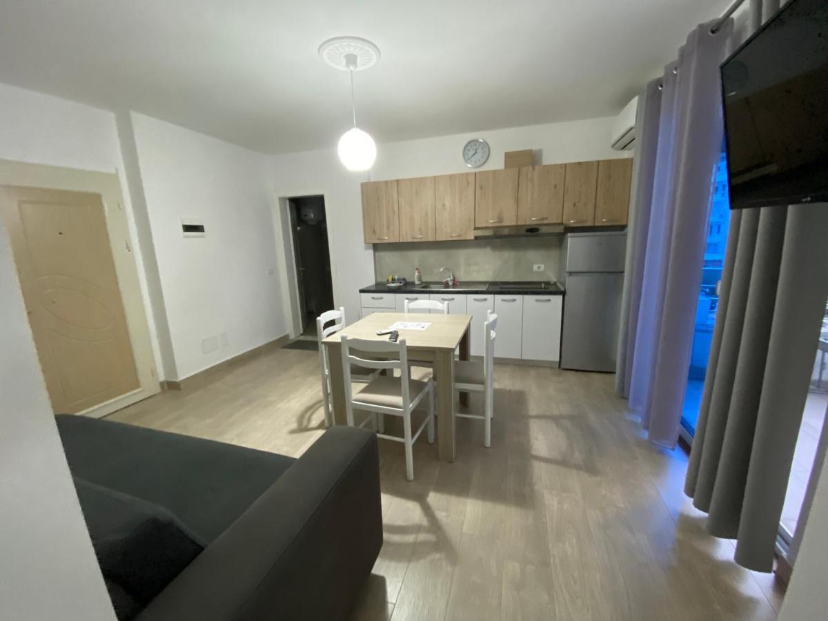 Best Summer Apartment Golem  Eksteriør bilde